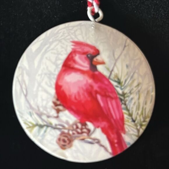 cardinal ornament - Picture 2 of 2